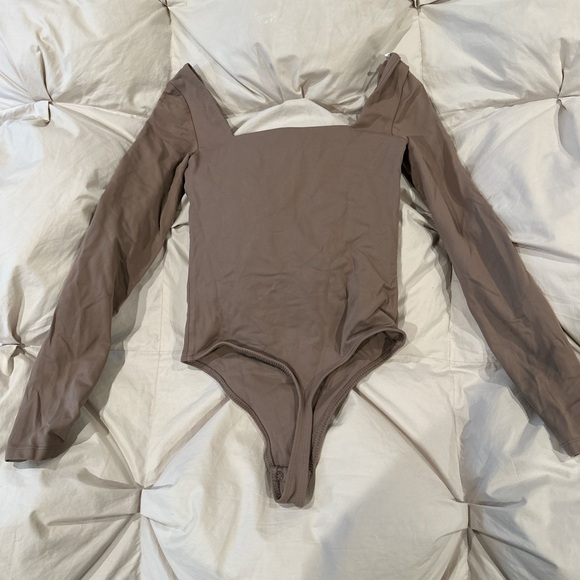 Aritzia Bodysuit - Picture 3 of 3